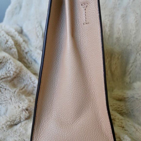 Michael Kors Mercer 2Way Handbag - Picture 5 of 14